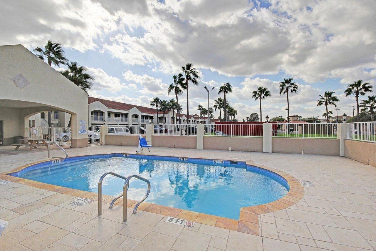Motel 6-Edinburg, Tx Bagian luar foto