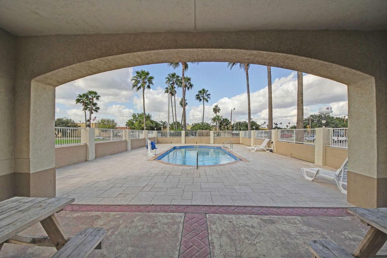 Motel 6-Edinburg, Tx Bagian luar foto